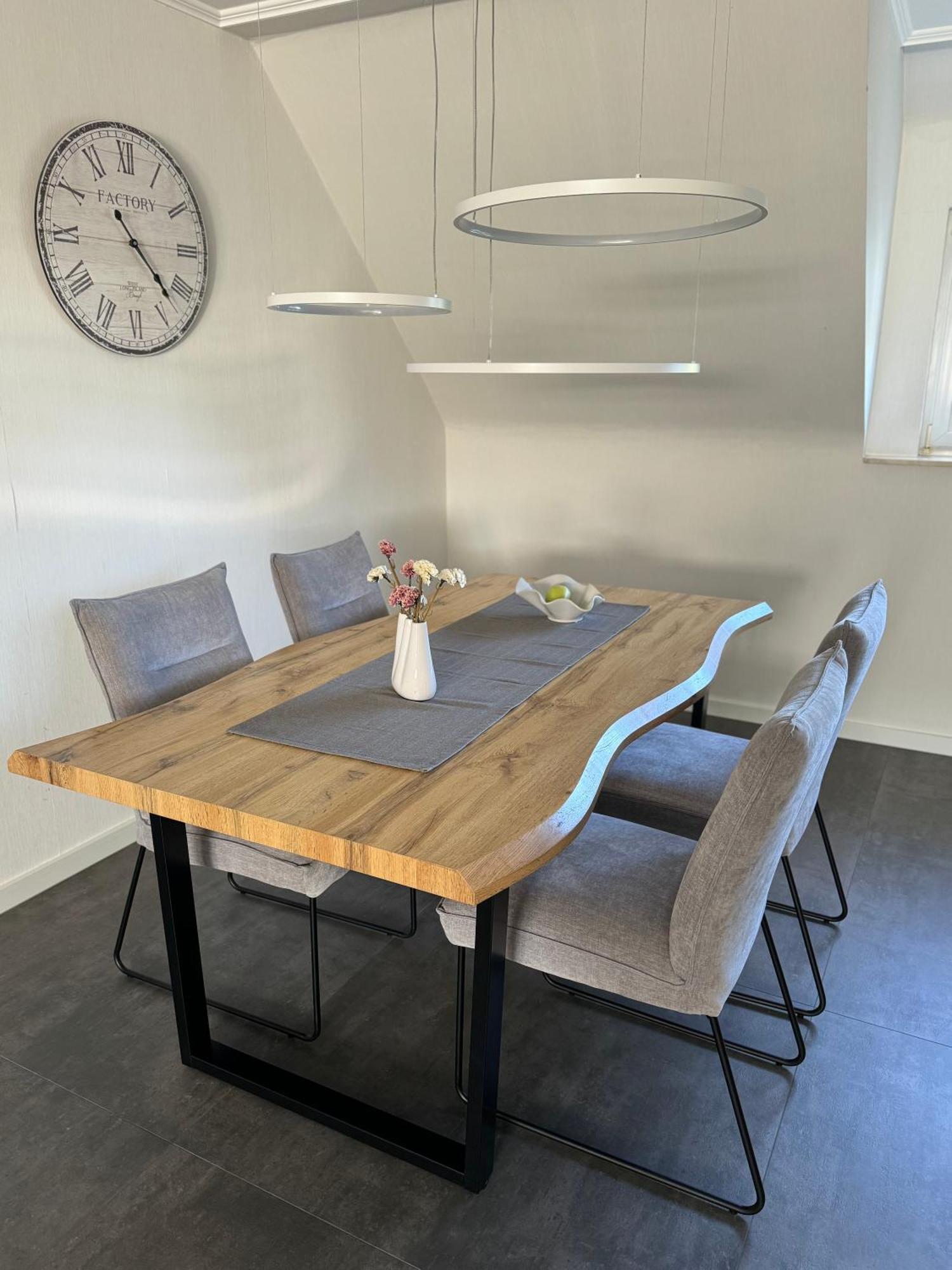 Maas Apartment